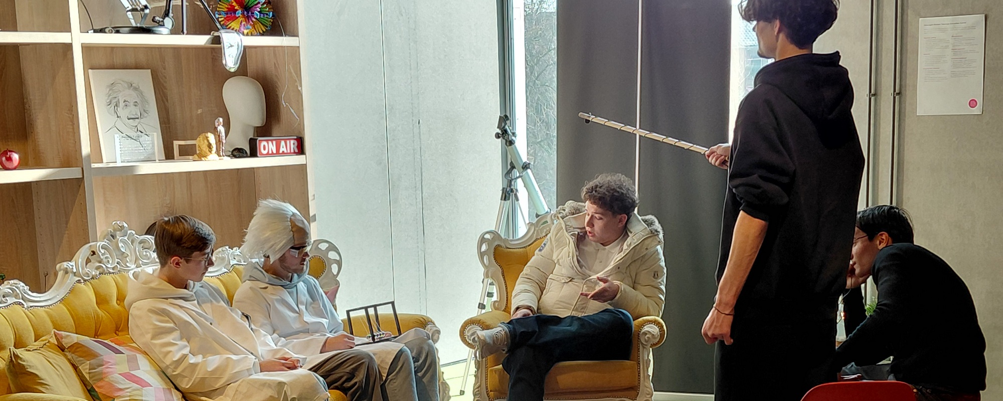 Mit Einstein auf Gravitationswellen surfen